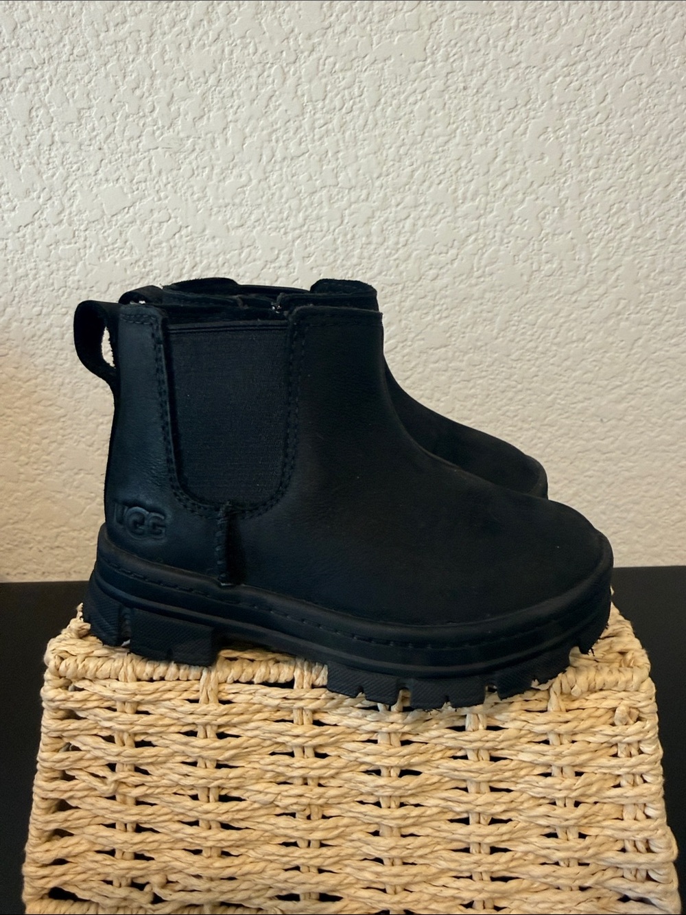 UGG Perry Weather Chelsea Black Ankle Boots Toddler